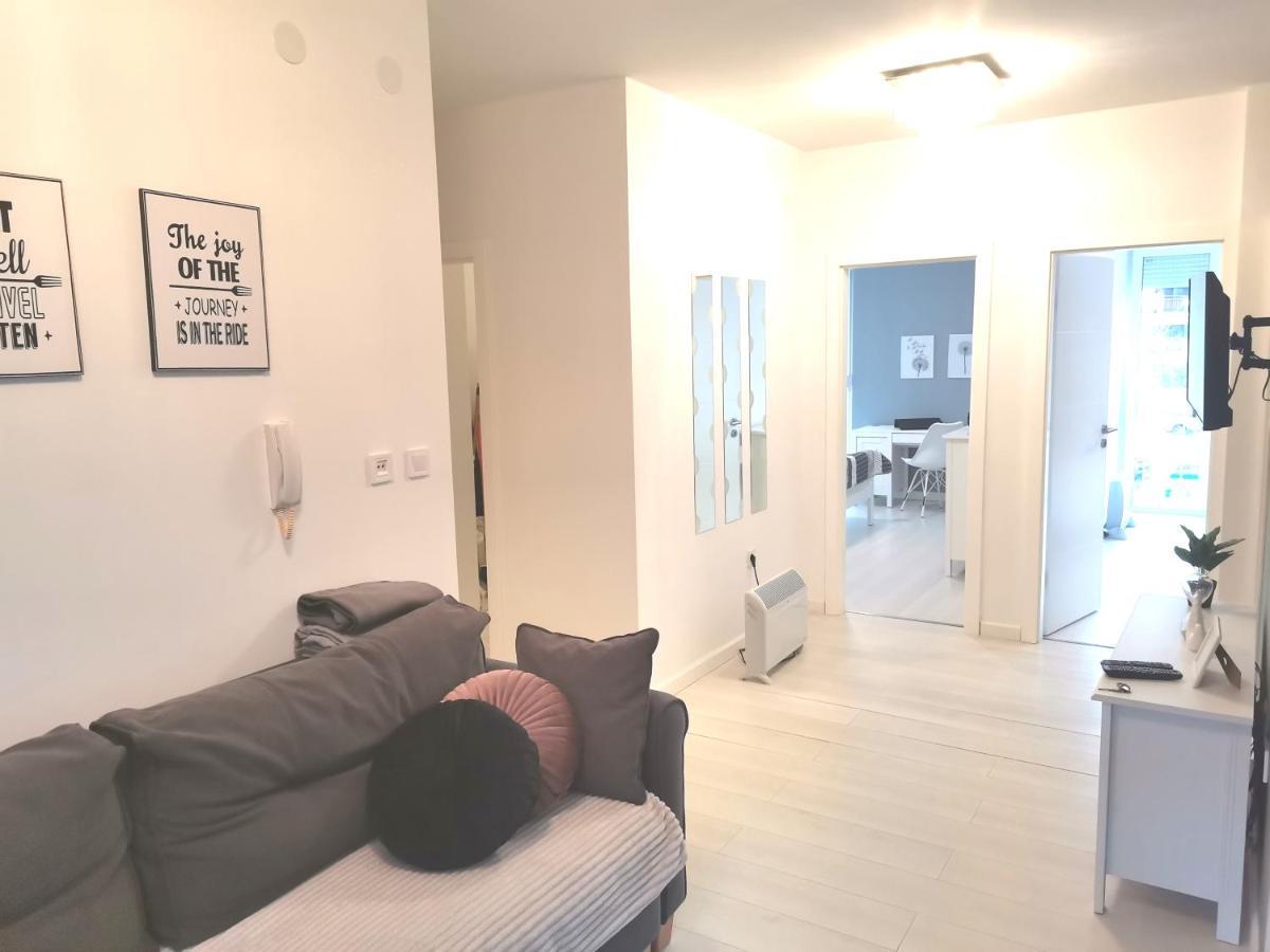 Residential Apartment Split Luaran gambar