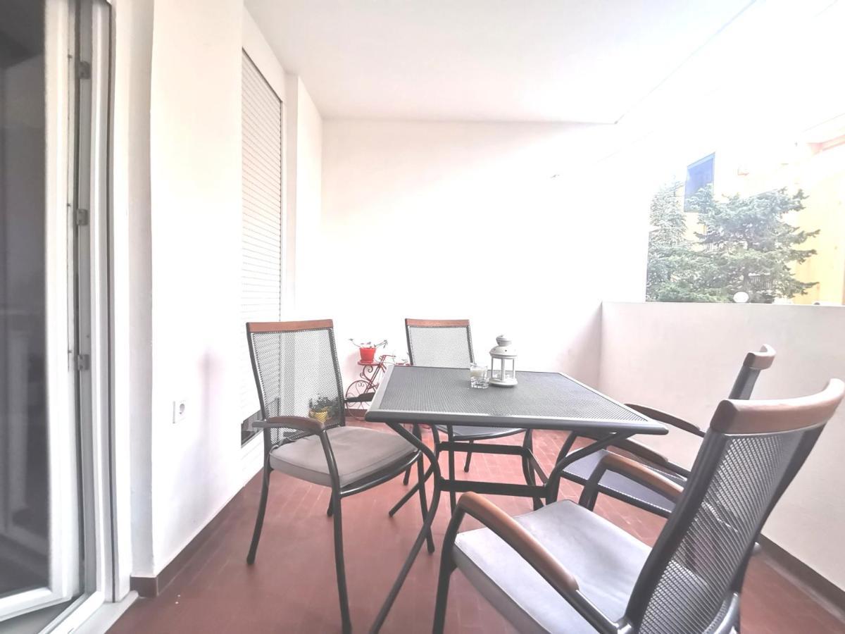 Residential Apartment Split Luaran gambar
