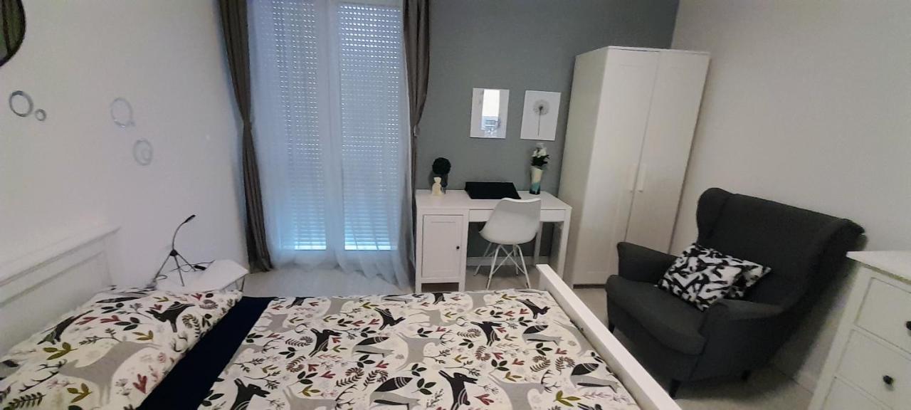 Residential Apartment Split Luaran gambar