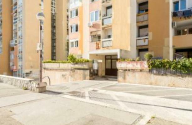 Residential Apartment Split Luaran gambar